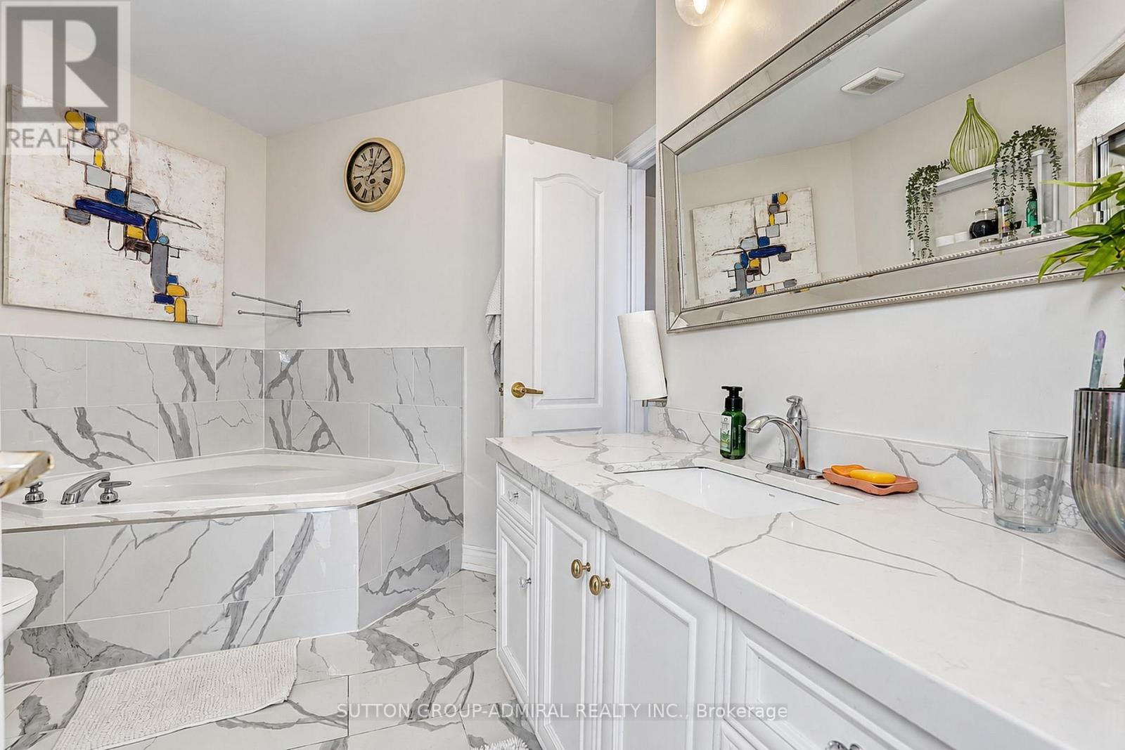 51 Glen Forest Drive, Vaughan (Uplands), Ontario  L4J 8K5 - Photo 32 - N14107774