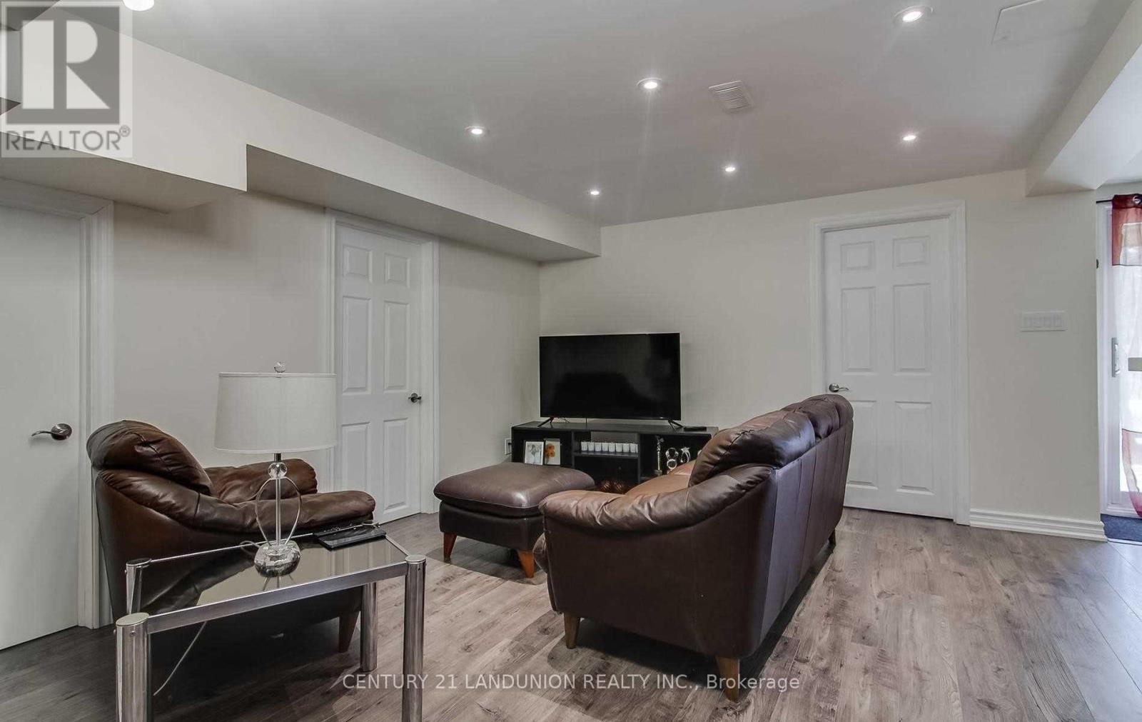Basement - 27 Havagal Crescent, Markham, Ontario  L3P 7G1 - Photo 7 - N14107806