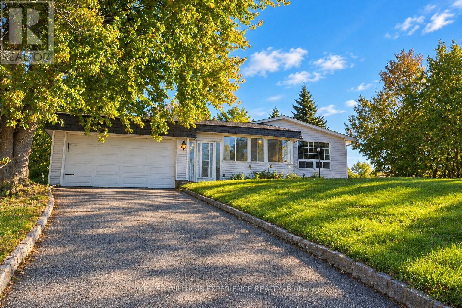861 John Street, Innisfil (Churchill), Ontario  L0L 1K0 - Photo 1 - N14107868