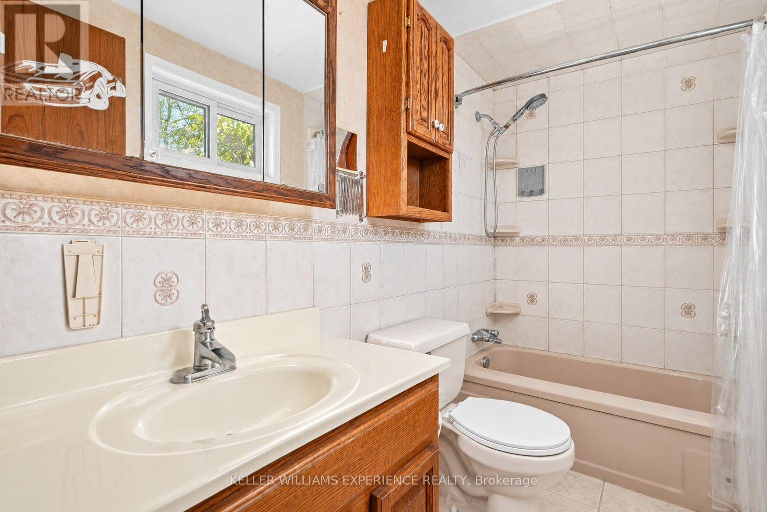 861 John Street, Innisfil (Churchill), Ontario  L0L 1K0 - Photo 28 - N14107868