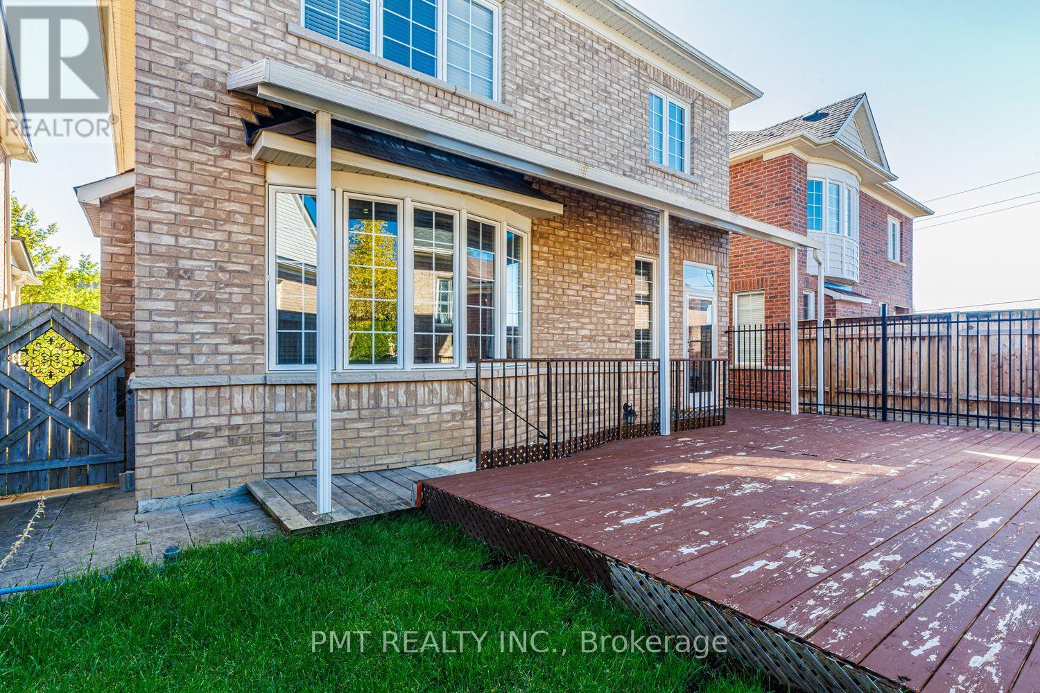 43 Manley Avenue, Whitchurch-Stouffville (Stouffville), Ontario  L4A 0C5 - Photo 43 - N14107870