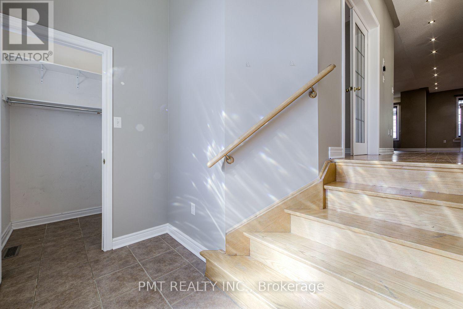 43 Manley Avenue, Whitchurch-Stouffville (Stouffville), Ontario  L4A 0C5 - Photo 5 - N14107870