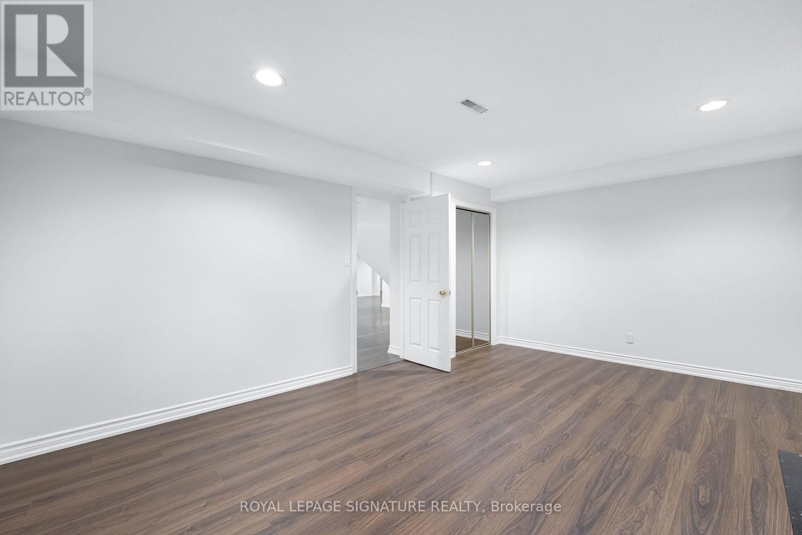 5 Patrick Boulevard, Toronto, Ontario  M2J 3K7 - Photo 33 - C14107226
