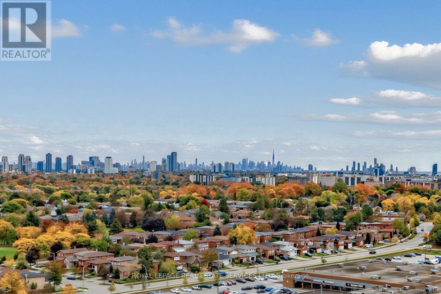 1704 - 1359 Rathburn Road E, Mississauga, Ontario  L4W 5P7 - Photo 4 - W14105674