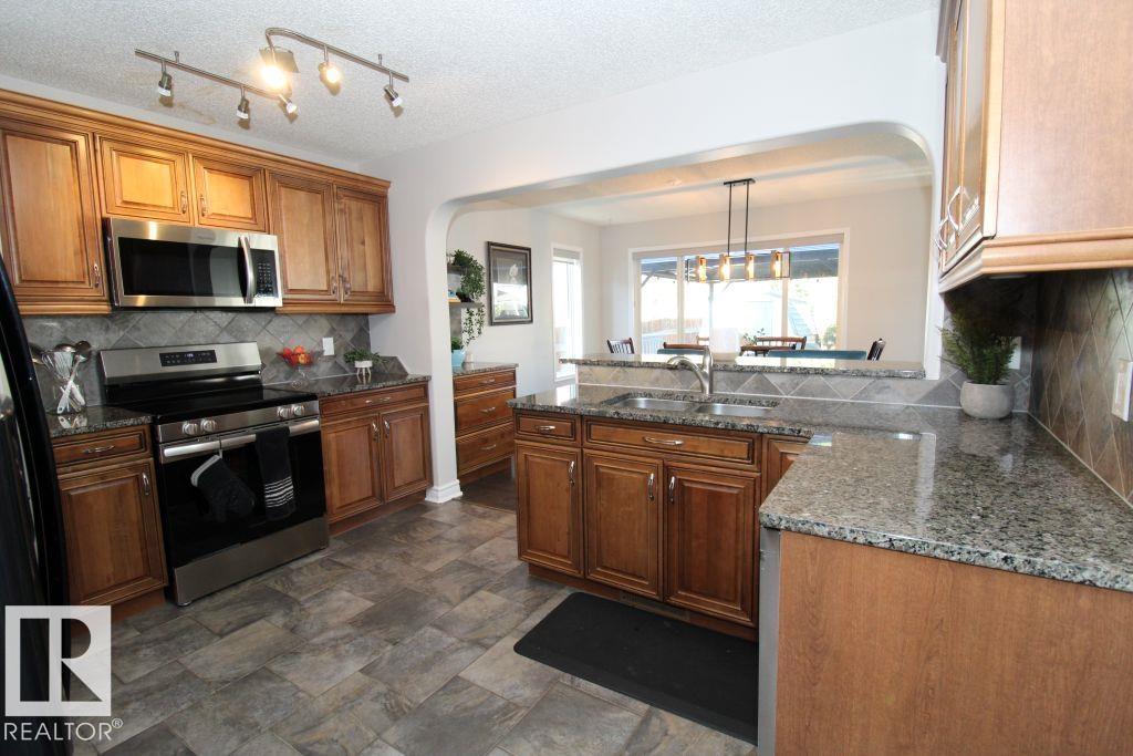 13 DARTMOUTH CR