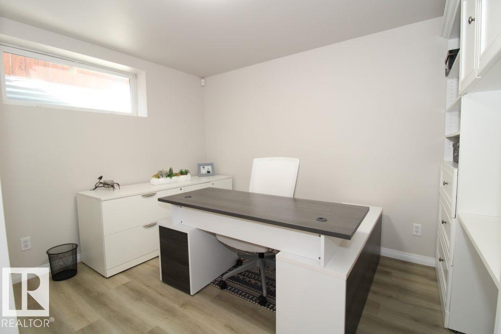 13 DARTMOUTH CR
