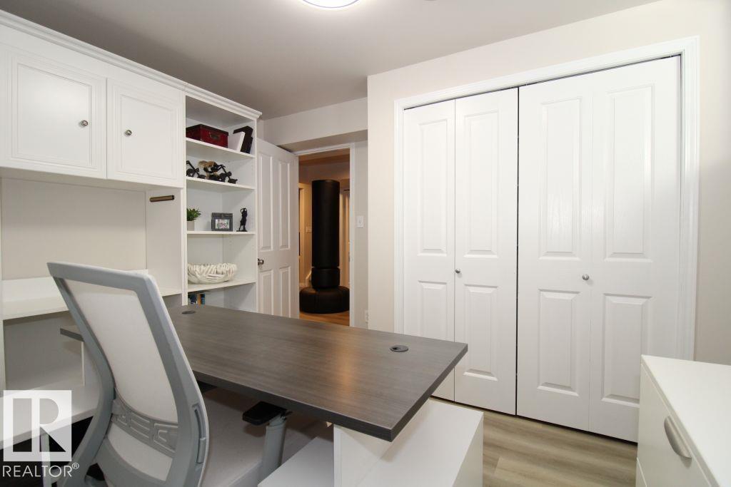 13 DARTMOUTH CR