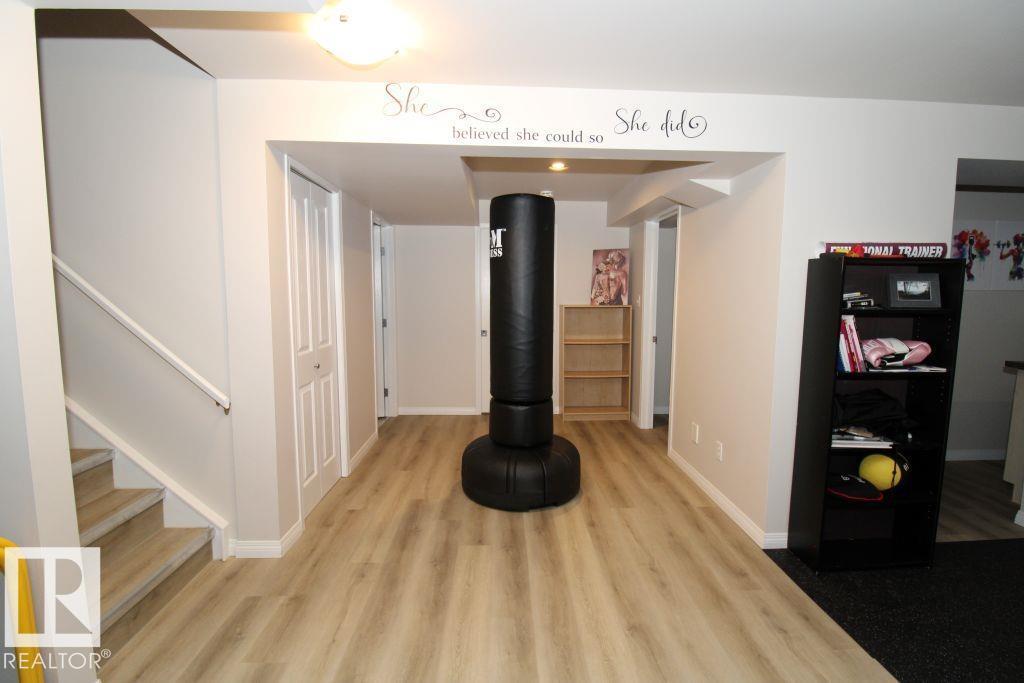 13 DARTMOUTH CR