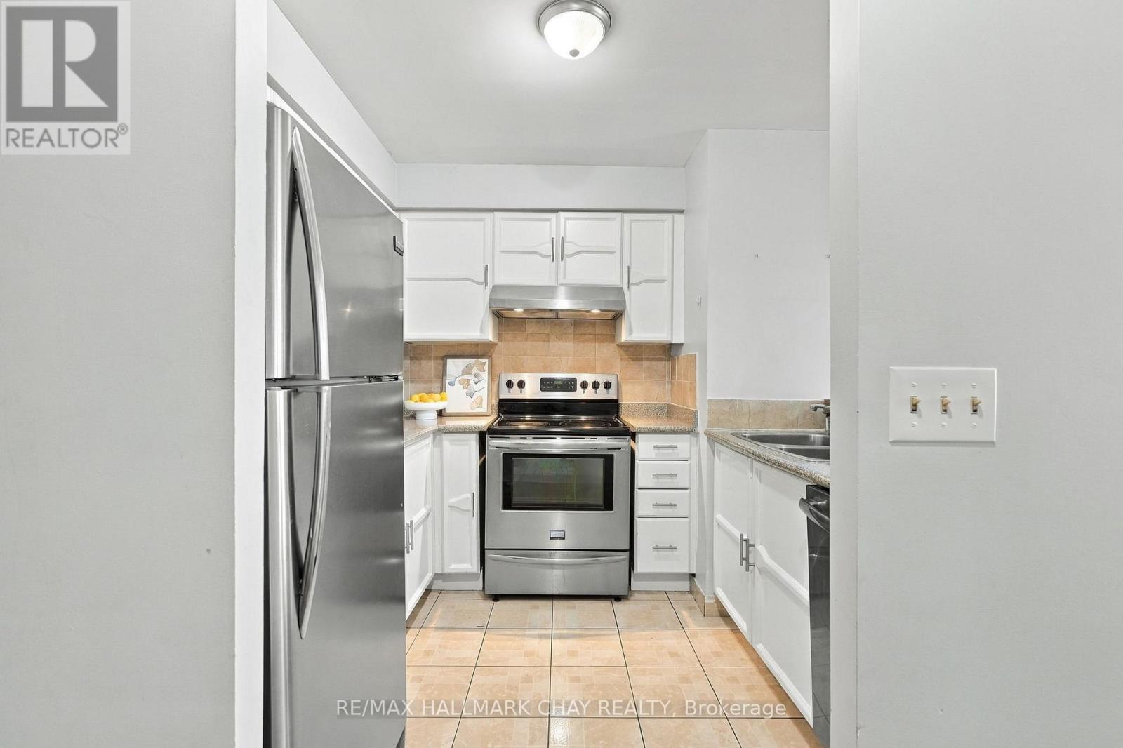 710 - 150 Dunlop Street E, Barrie (City Centre), Ontario  L4M 6H1 - Photo 10 - S14107730