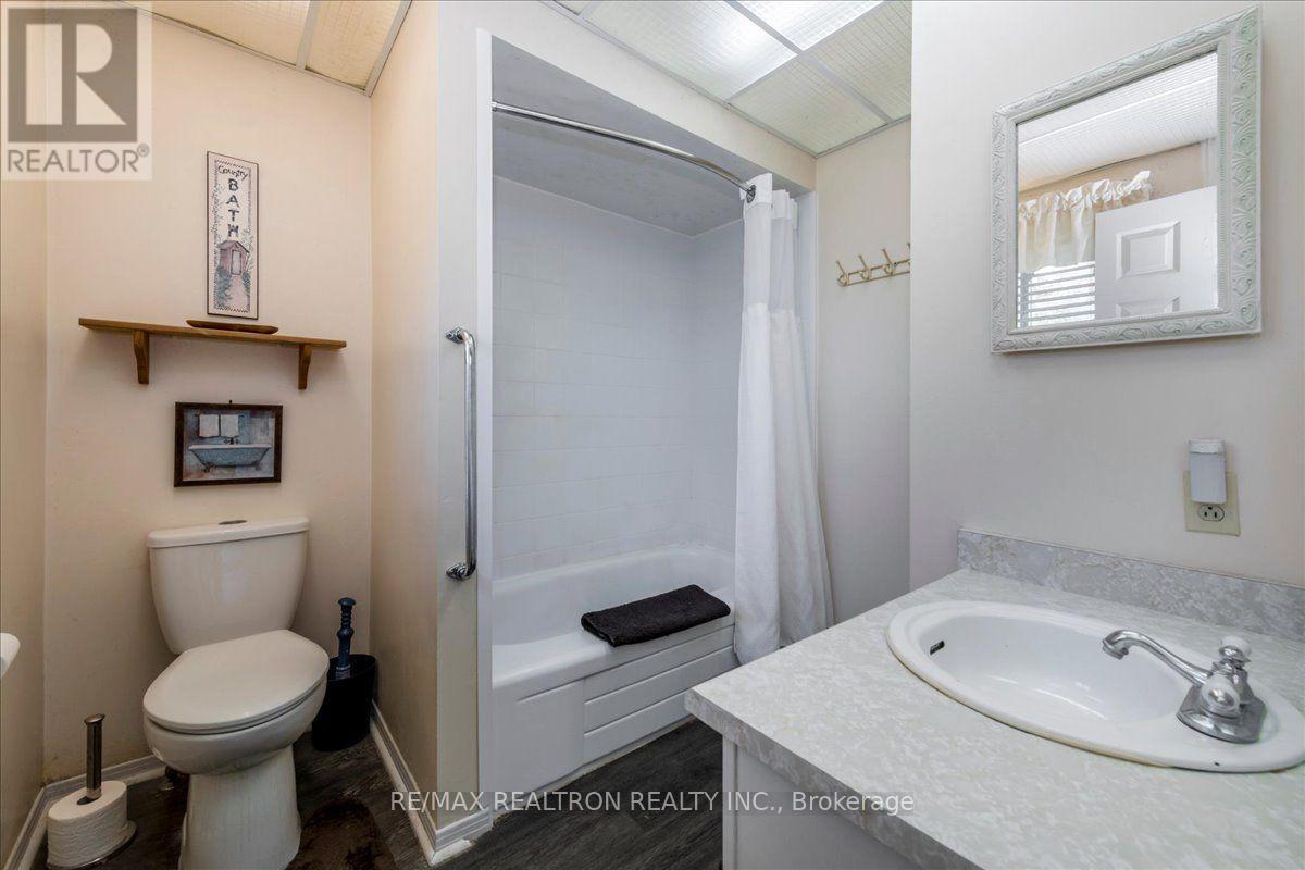 39 Grandview Crescent, Oro-Medonte, Ontario  L0L 2E0 - Photo 21 - S14107794