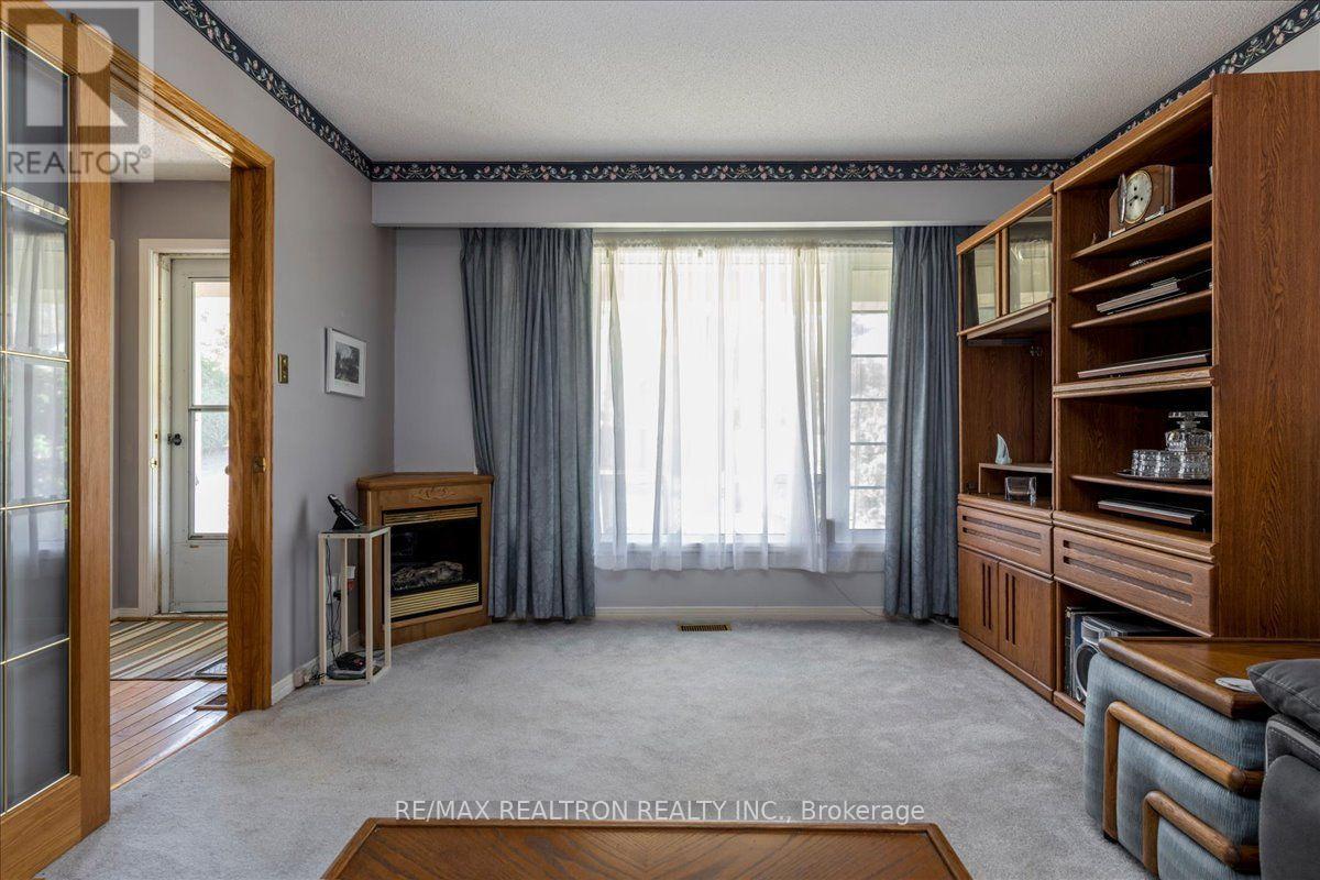 39 Grandview Crescent, Oro-Medonte, Ontario  L0L 2E0 - Photo 4 - S14107794