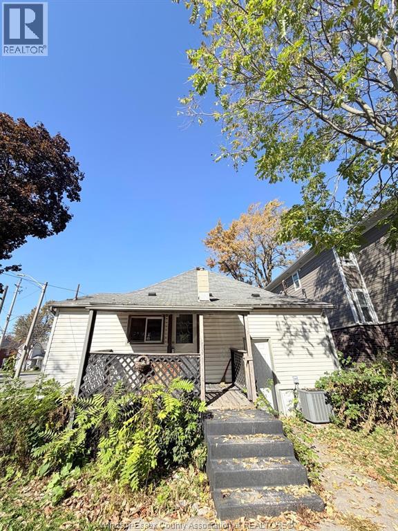 1889 University Avenue West Unit# Lower, Windsor, Ontario  N9B 1C7 - Photo 10 - 26026005