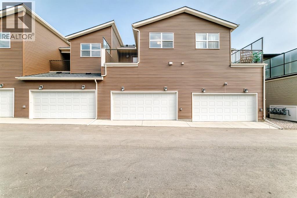 1063 Bayview Crescent SW, Airdrie, Alberta  T4B 5N8 - Photo 36 - A2338037