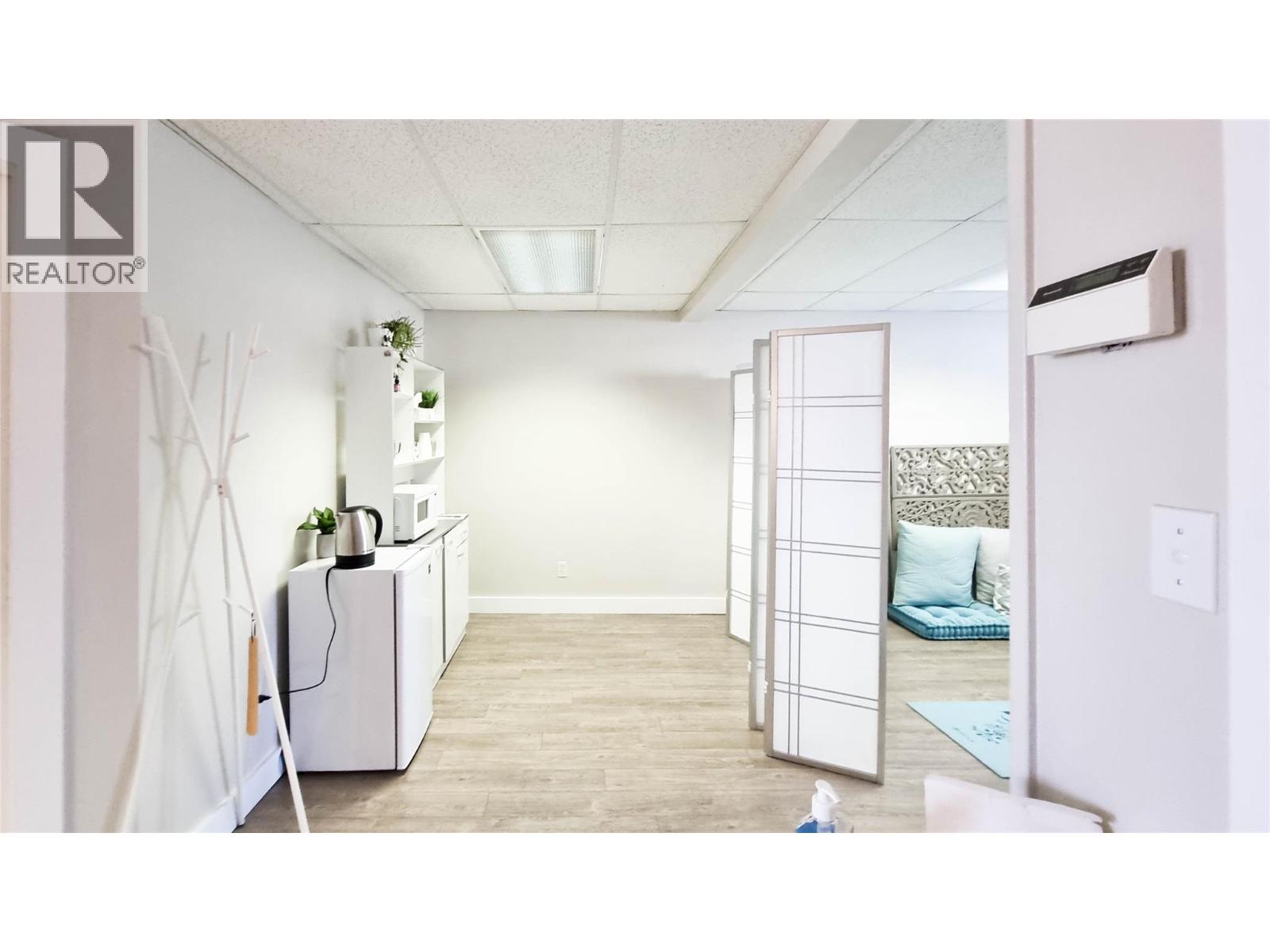 1607 Ellis Street, Kelowna, British Columbia  V1Y 2A8 - Photo 13 - 10404229