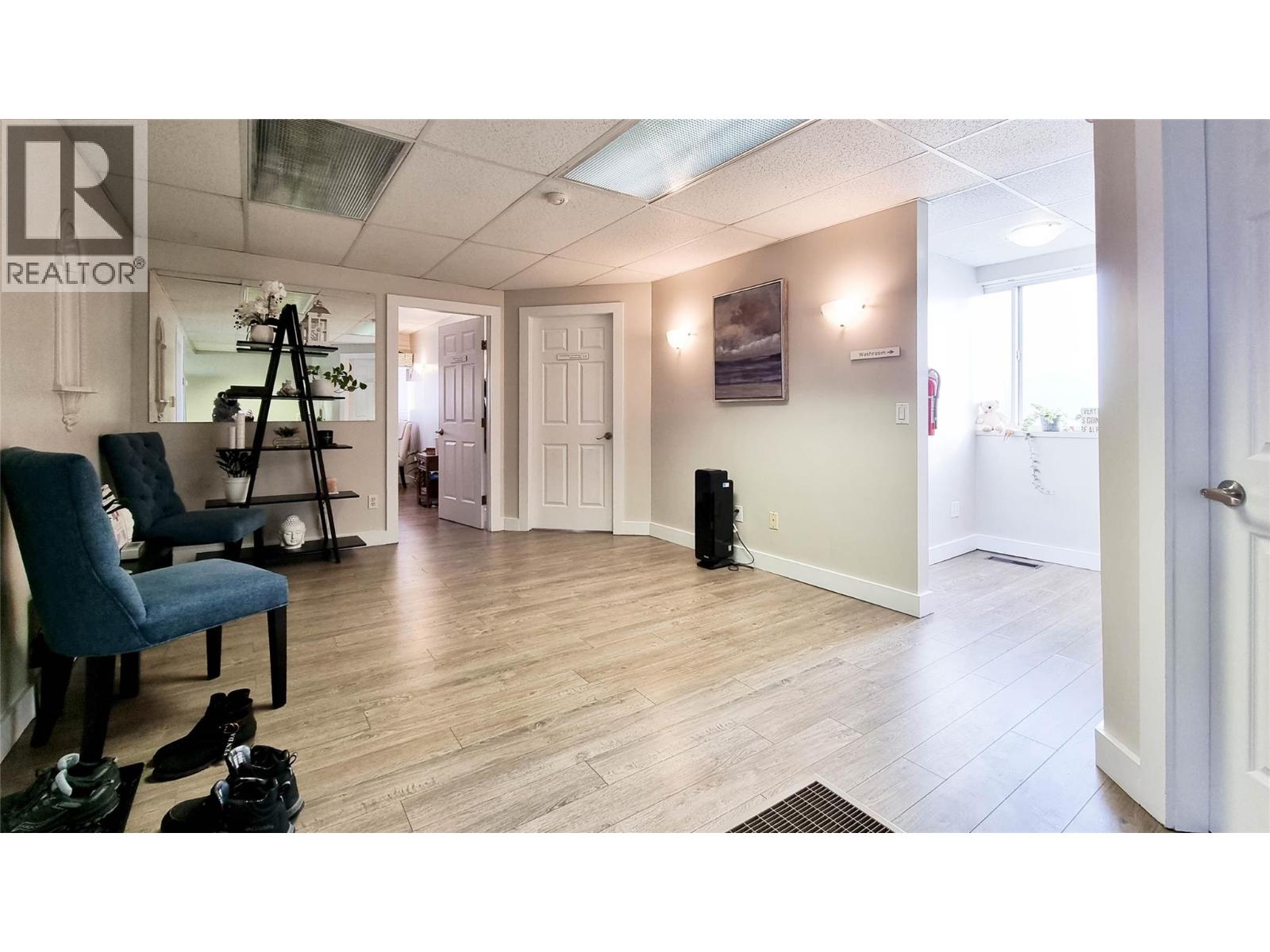 1607 Ellis Street, Kelowna, British Columbia  V1Y 2A8 - Photo 14 - 10404229
