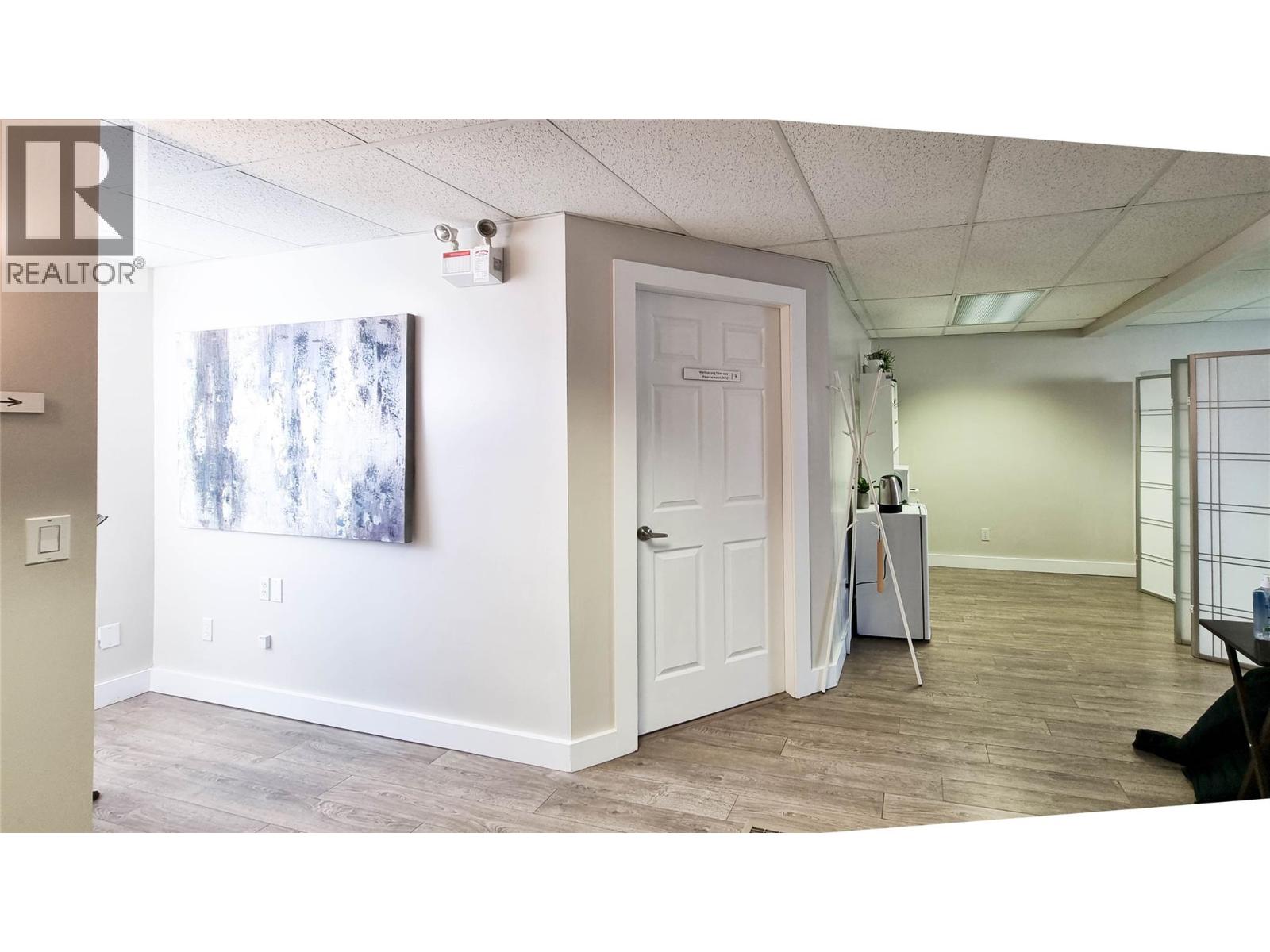 1607 Ellis Street, Kelowna, British Columbia  V1Y 2A8 - Photo 16 - 10404229