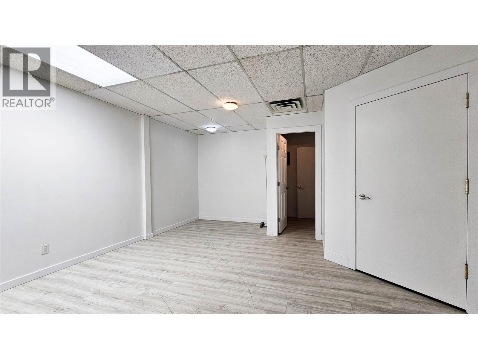1607 Ellis Street, Kelowna, British Columbia  V1Y 2A8 - Photo 20 - 10404229