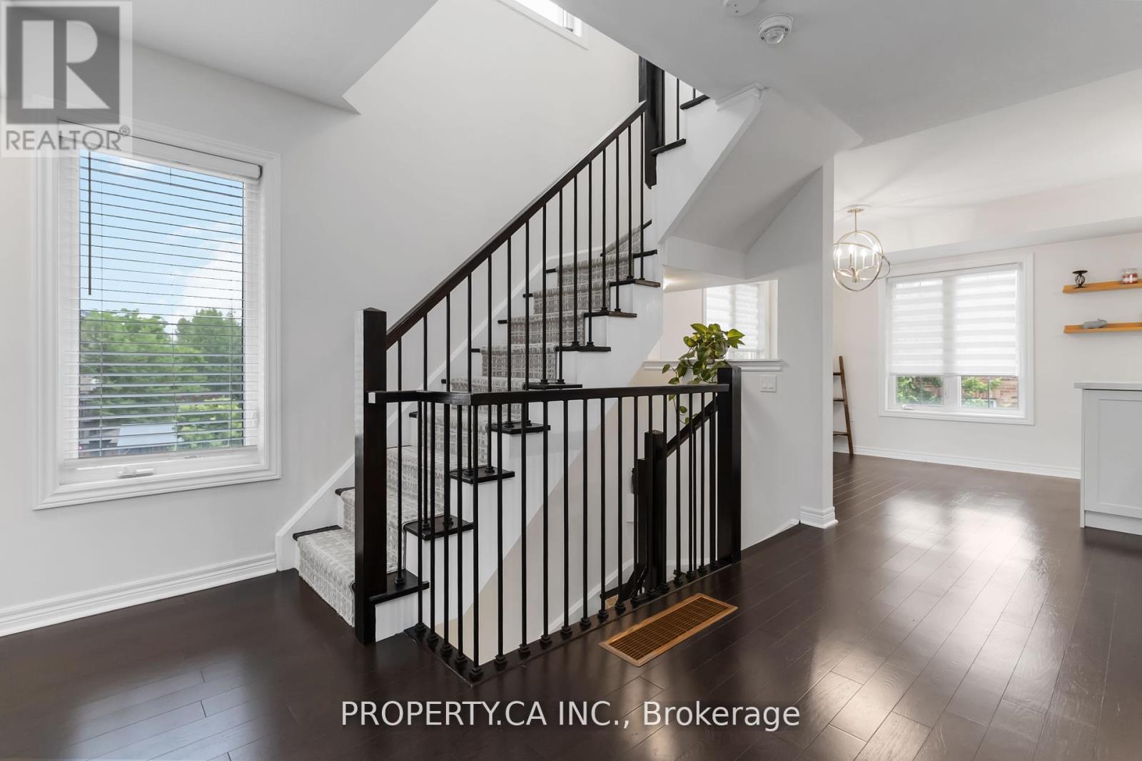 99 - 2280 Baronwood Drive, Oakville, Ontario  L6M 0K4 - Photo 8 - W14107740