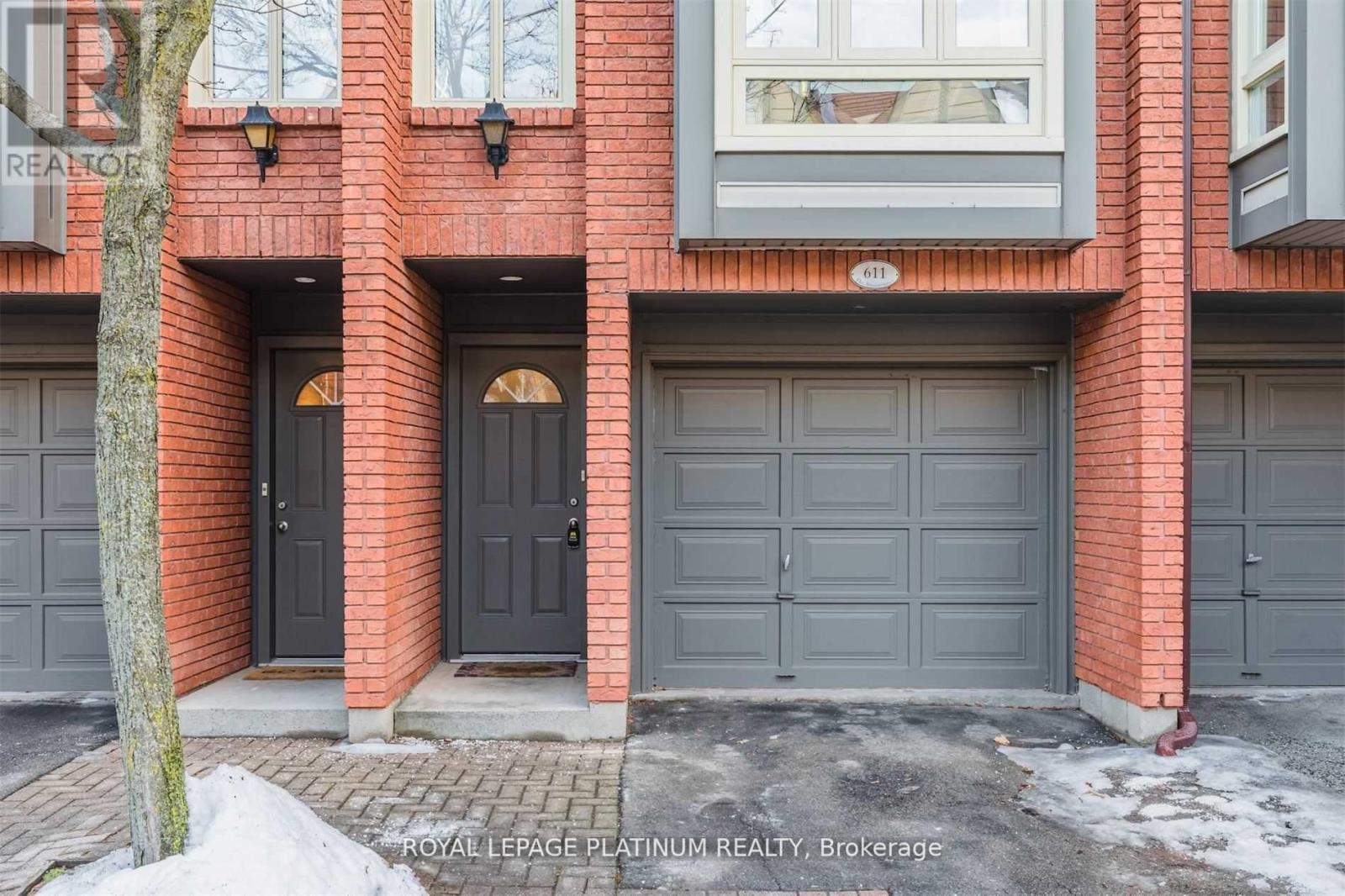611 - 895 Maple Avenue, Burlington, Ontario  L7S 2H7 - Photo 2 - W14107764