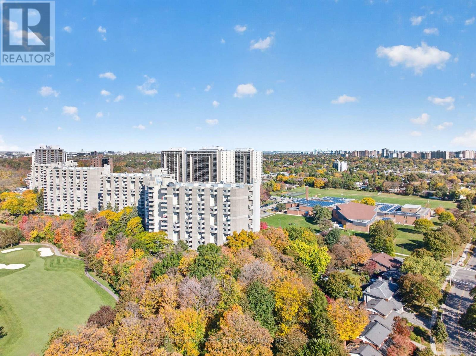 E21 - 284 MILL ROAD, Toronto, Ontario
