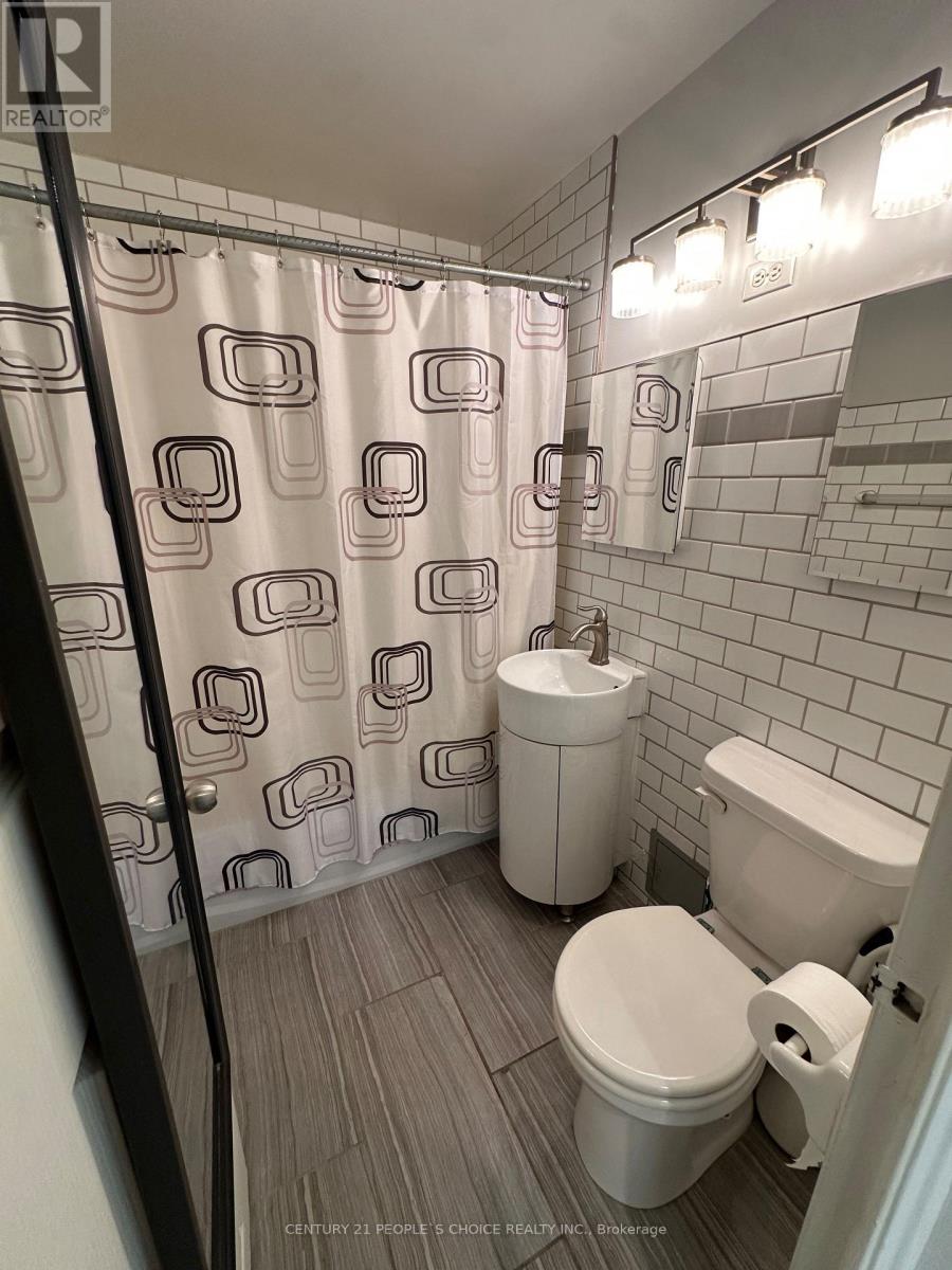 102 - 50 Gulliver Road, Toronto, Ontario  M6M 2N2 - Photo 11 - W14107898