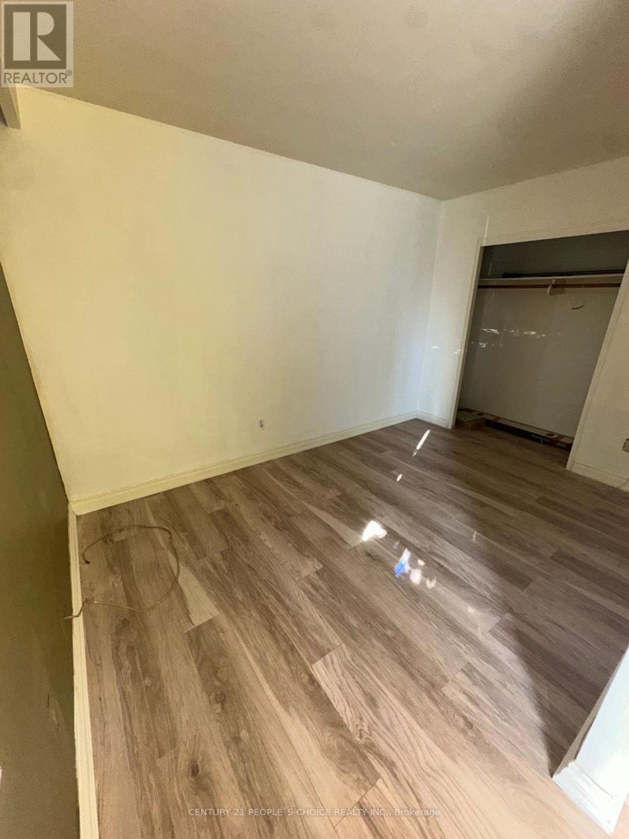 102 - 50 Gulliver Road, Toronto, Ontario  M6M 2N2 - Photo 4 - W14107898