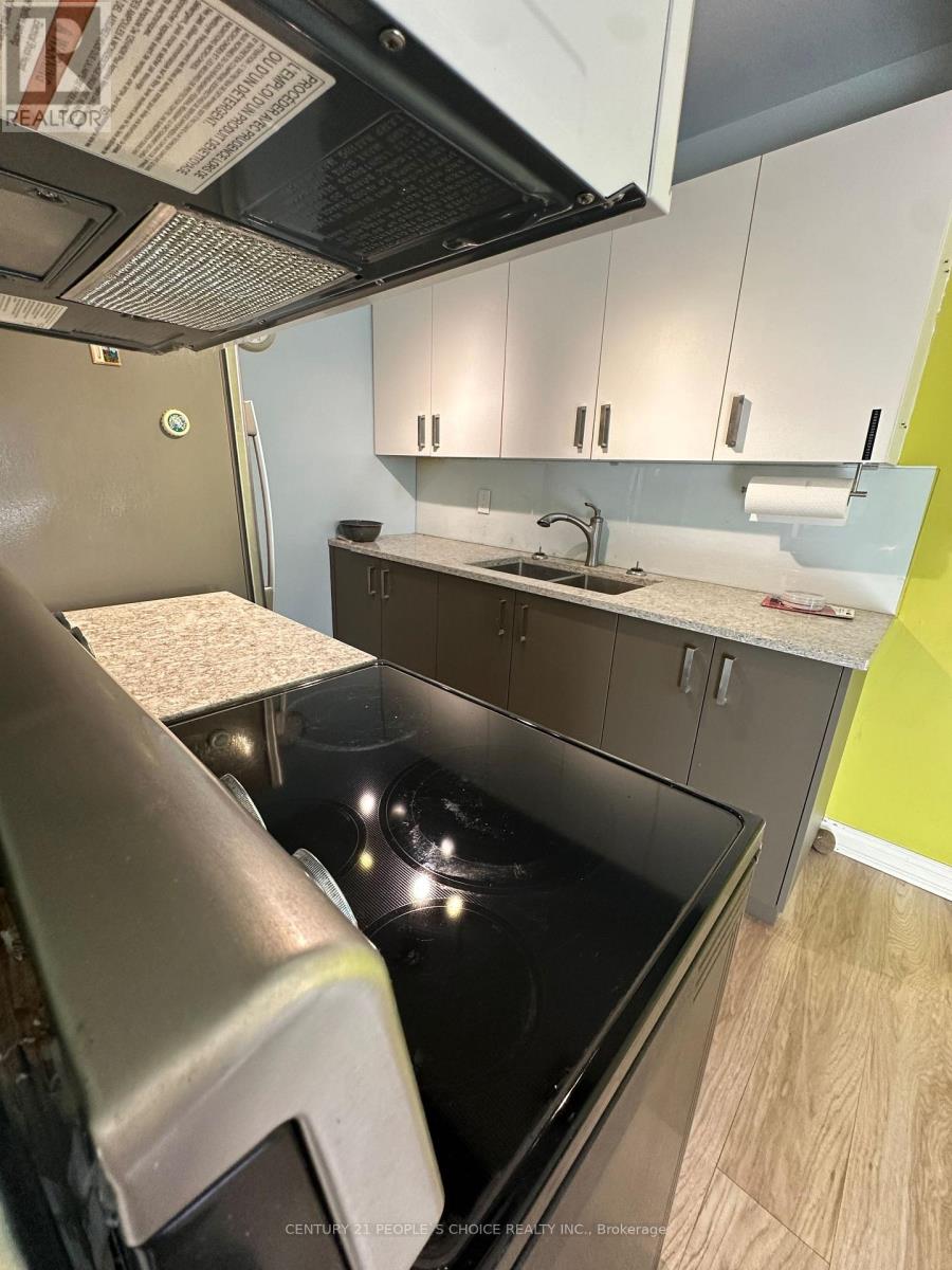 102 - 50 Gulliver Road, Toronto, Ontario  M6M 2N2 - Photo 7 - W14107898