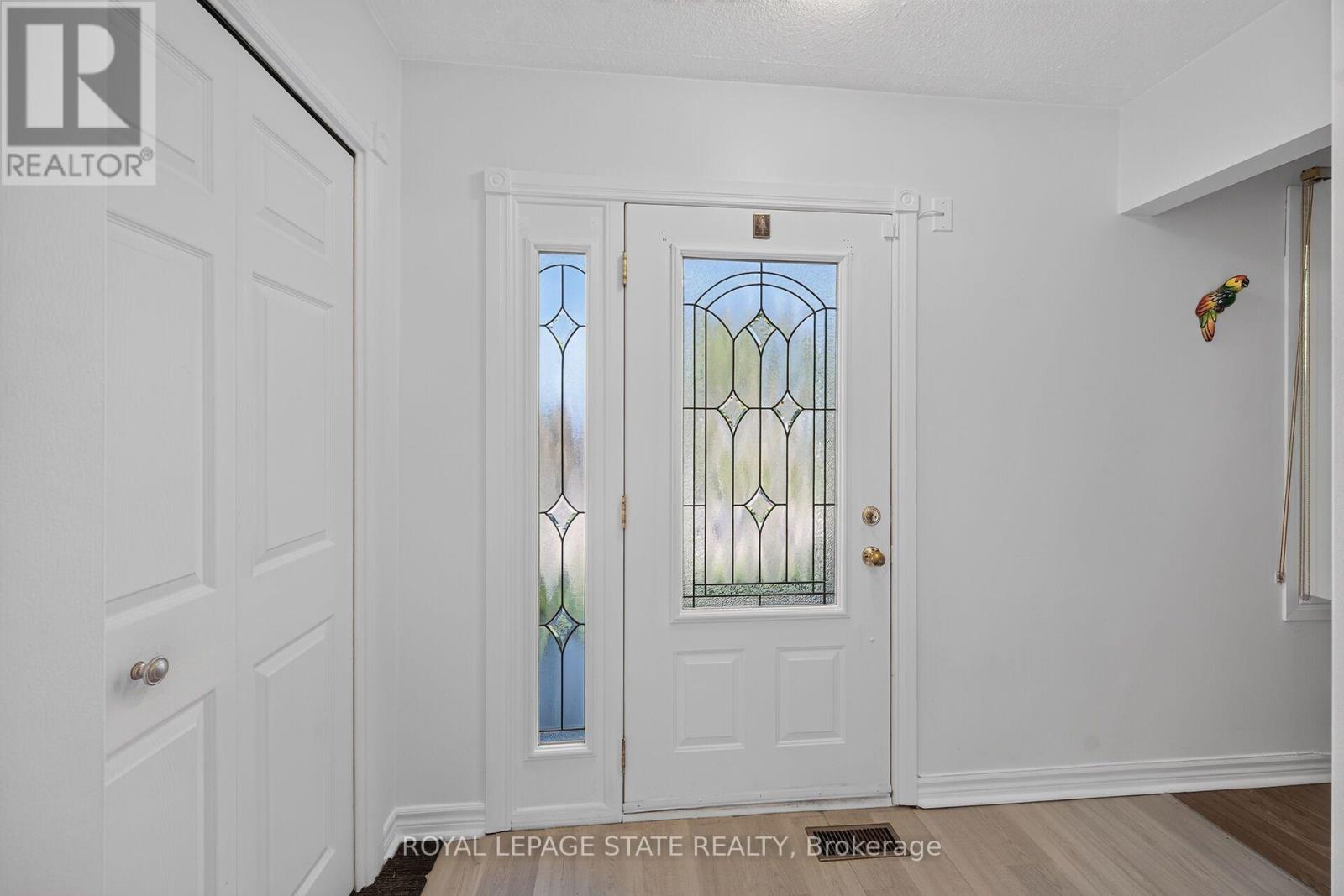 411 Queen Victoria Drive, Hamilton, Ontario  L8W 1G7 - Photo 13 - X14107856