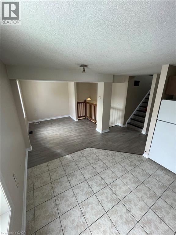 6 Moyer Street Unit# B, Kitchener, Ontario  N2H 2S5 - Photo 2 - 40873378