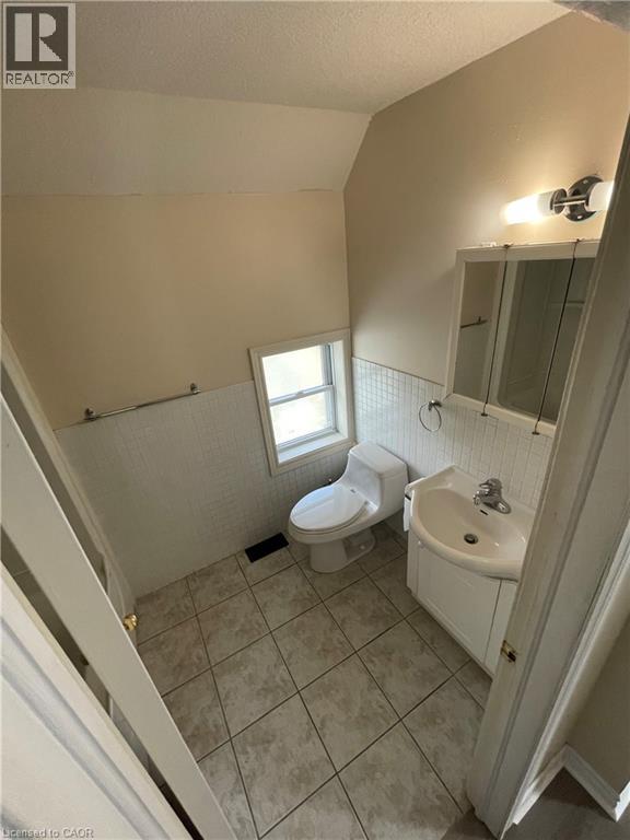 6 Moyer Street Unit# B, Kitchener, Ontario  N2H 2S5 - Photo 6 - 40873378