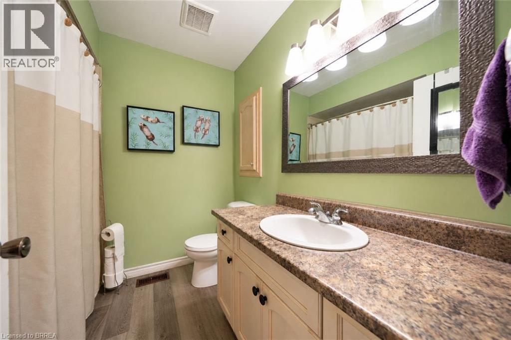 121 Ashgrove Avenue, Brantford, Ontario  N3R 6E8 - Photo 16 - 40872656