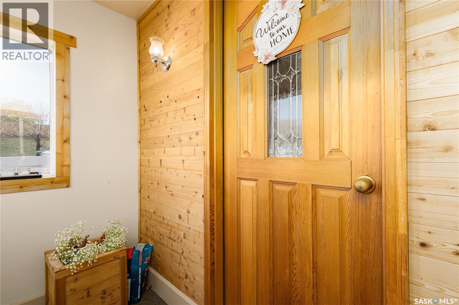 303 Lillooet Street W, Moose Jaw, Saskatchewan  S6H 4Z3 - Photo 4 - SK051748