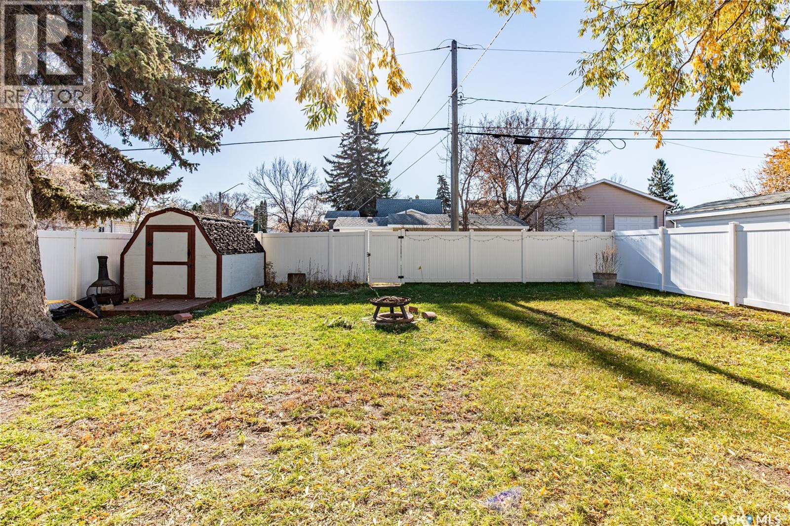 303 Lillooet Street W, Moose Jaw, Saskatchewan  S6H 4Z3 - Photo 48 - SK051748