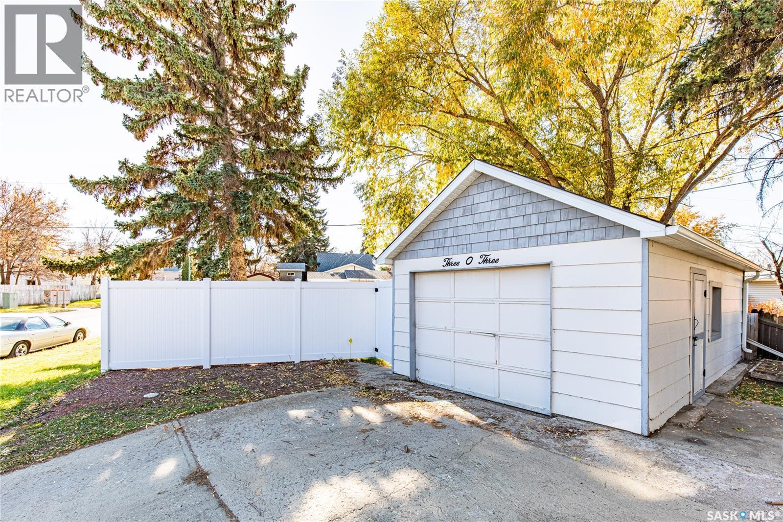 303 Lillooet Street W, Moose Jaw, Saskatchewan  S6H 4Z3 - Photo 51 - SK051748