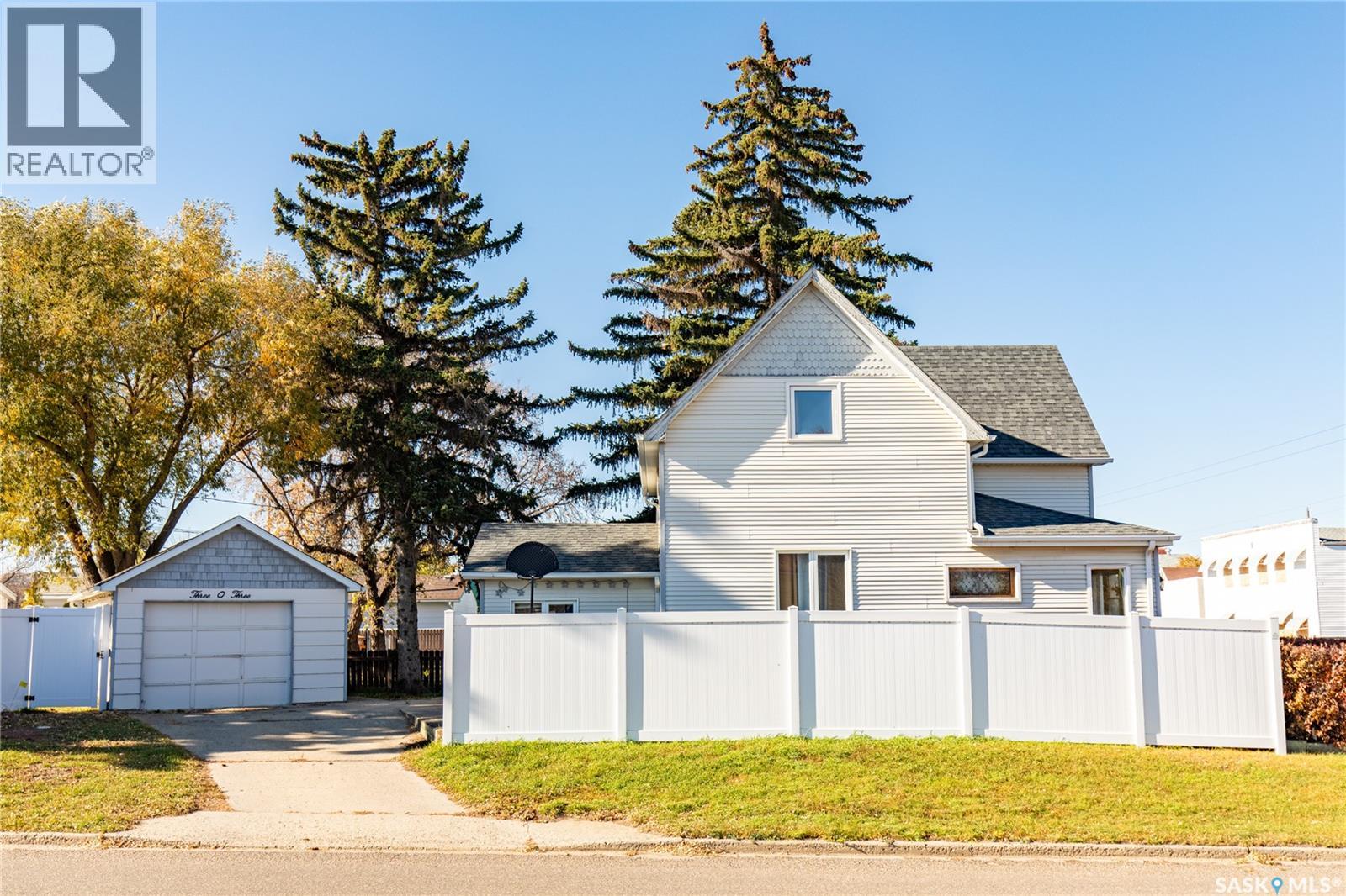 303 Lillooet Street W, Moose Jaw, Saskatchewan  S6H 4Z3 - Photo 39 - SK051748