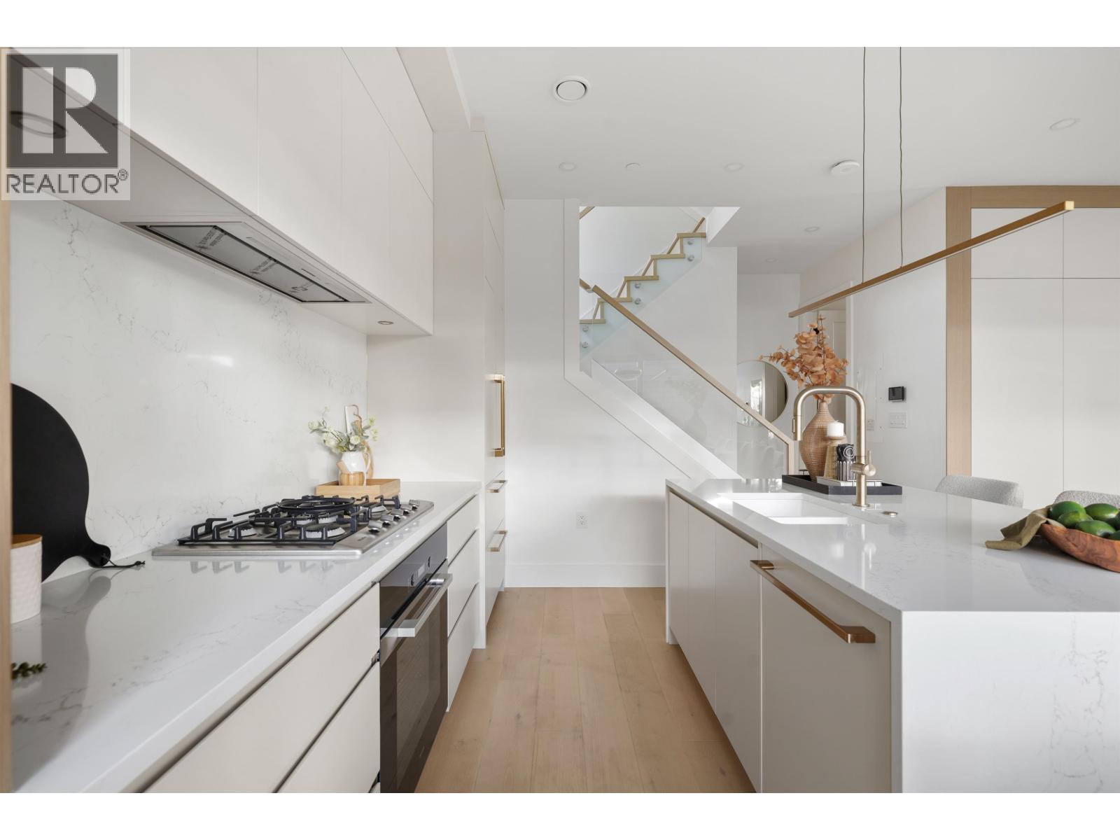 2 3657 W 11th Avenue, Vancouver, British Columbia  V6R 2K4 - Photo 13 - R3177336