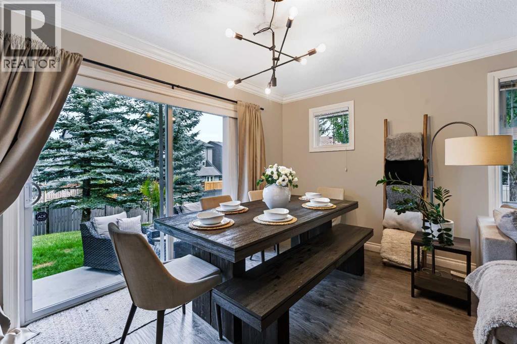 75 Cedarwood Lane Sw, Calgary, Alberta  T2W 6J3 - Photo 7 - A2352130