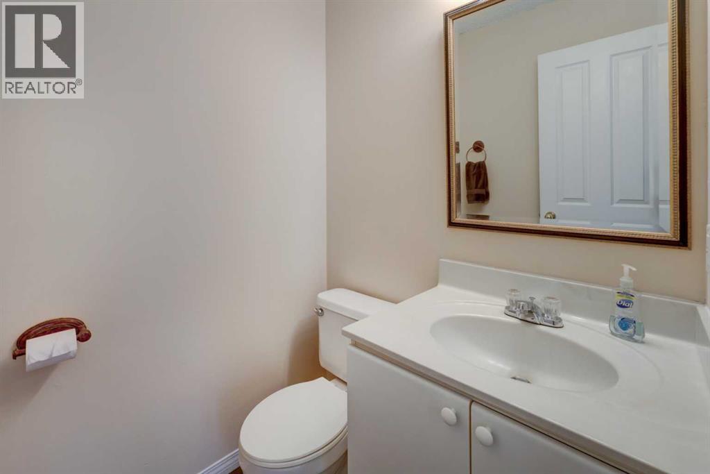 37, 388 Sandarac Drive Nw, Calgary, Alberta T3K 4E3 - Photo 12 - A2353908