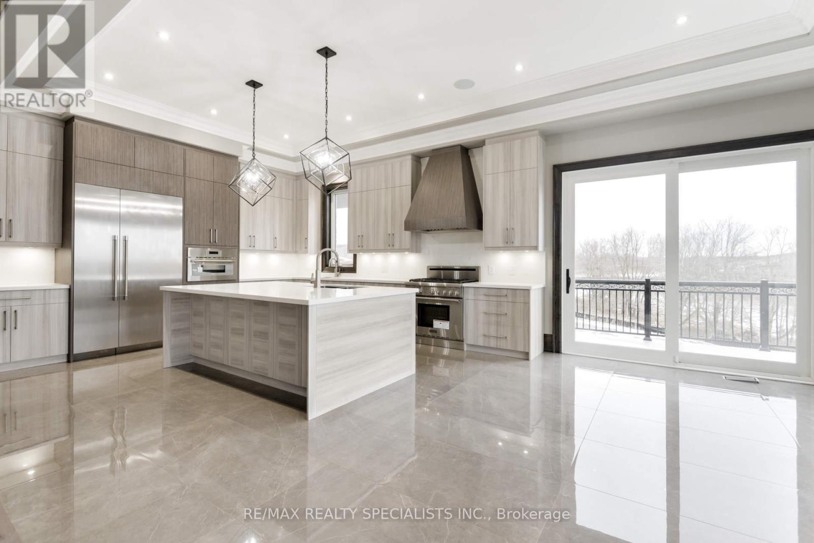 31 Ferrara Drive, Caledon, Ontario  L7E 4L5 - Photo 8 - W13864284