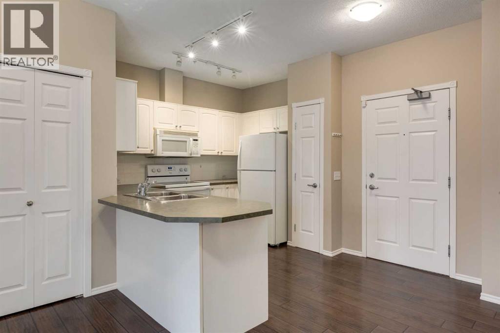 155, 3000 Marda Link SW, Calgary, Alberta  T2T 6C8 - Photo 6 - A2352533
