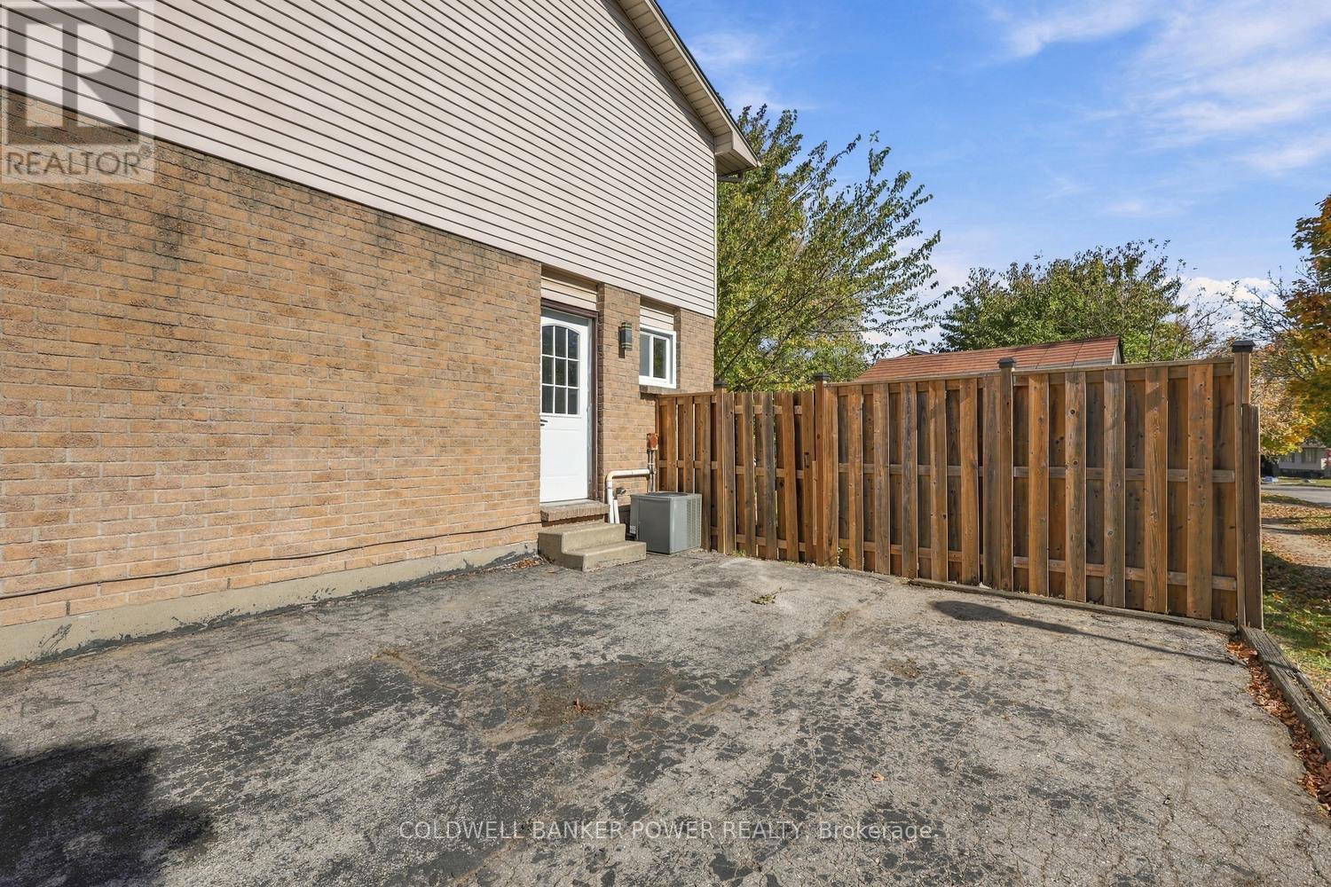 1074 Blanchard Road, London North (North I), Ontario  N6G 4A2 - Photo 40 - X14107984