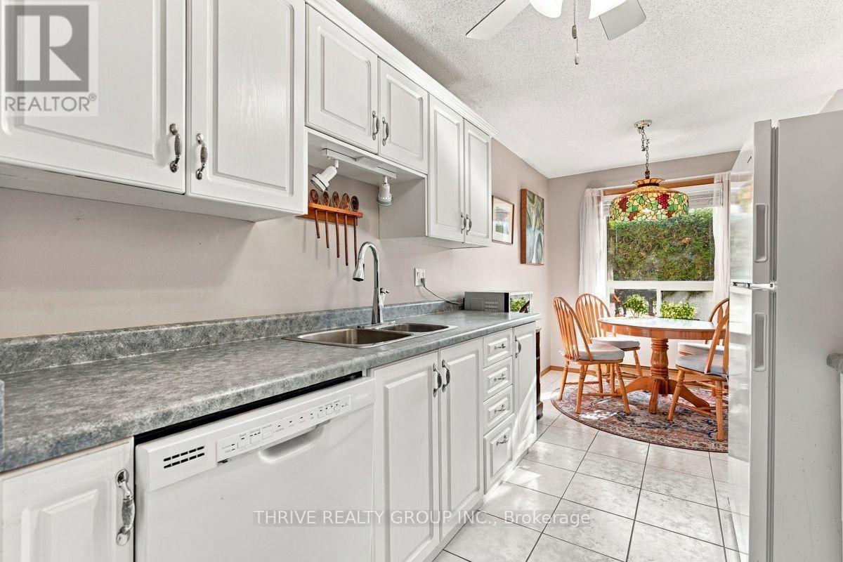 104 - 8 Lake Road, Lambton Shores, Ontario N0M 1T0 - Photo 10 - X14108004