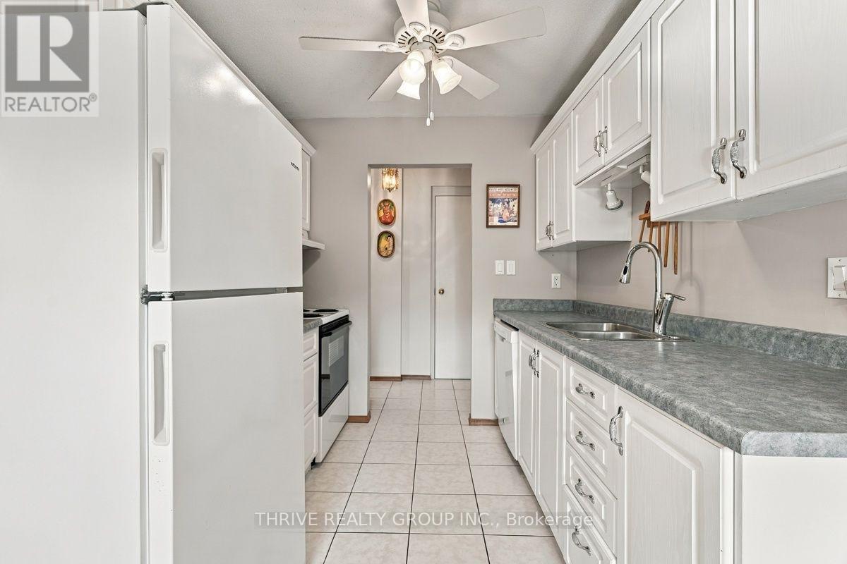 104 - 8 Lake Road, Lambton Shores, Ontario N0M 1T0 - Photo 7 - X14108004