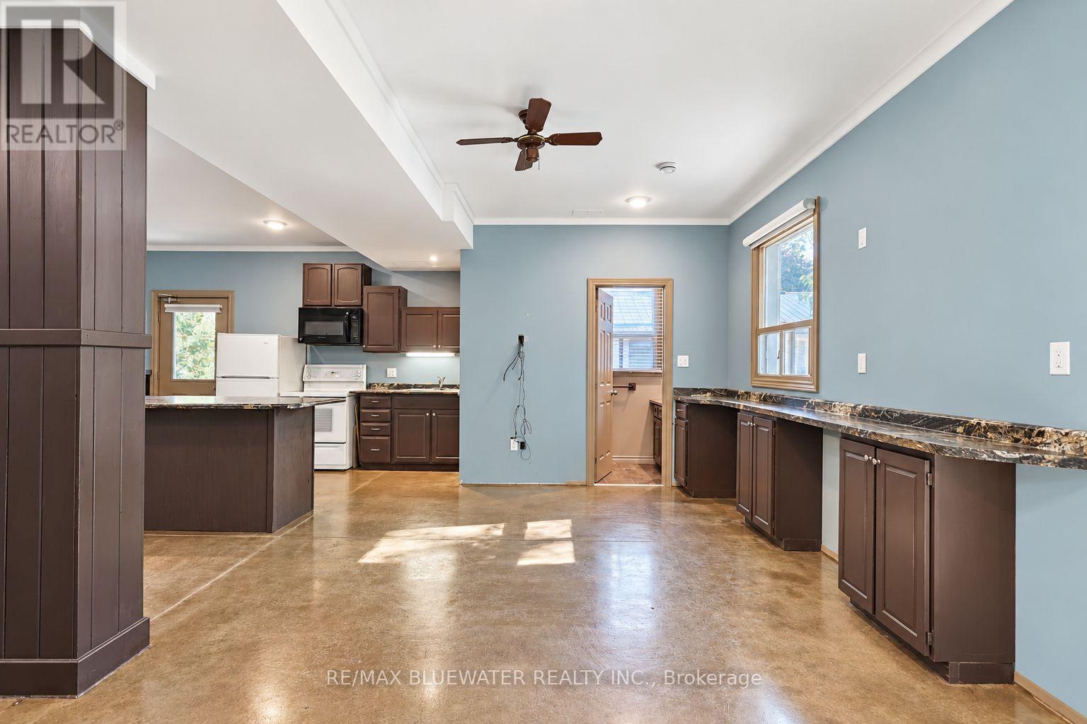 10138 Edmonds Boulevard, Lambton Shores, Ontario  N0M 1T0 - Photo 27 - X14108012