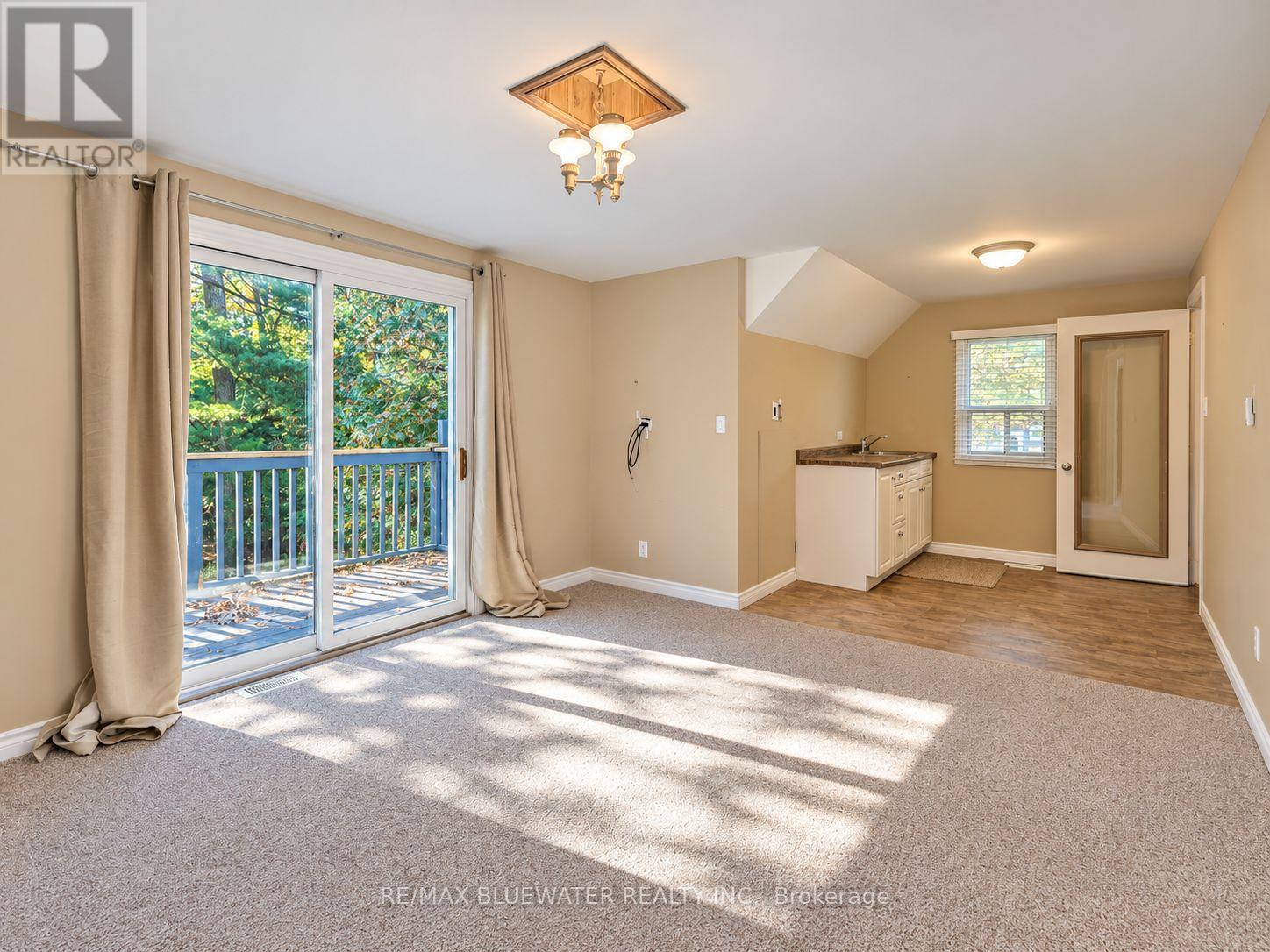 10138 Edmonds Boulevard, Lambton Shores, Ontario  N0M 1T0 - Photo 32 - X14108012