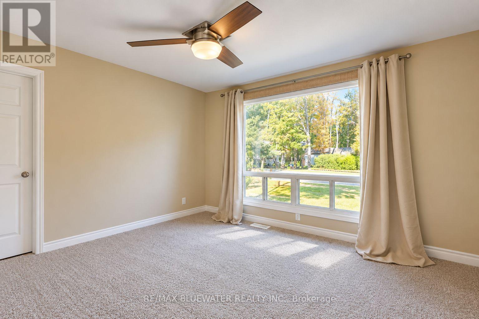10138 Edmonds Boulevard, Lambton Shores, Ontario  N0M 1T0 - Photo 35 - X14108012