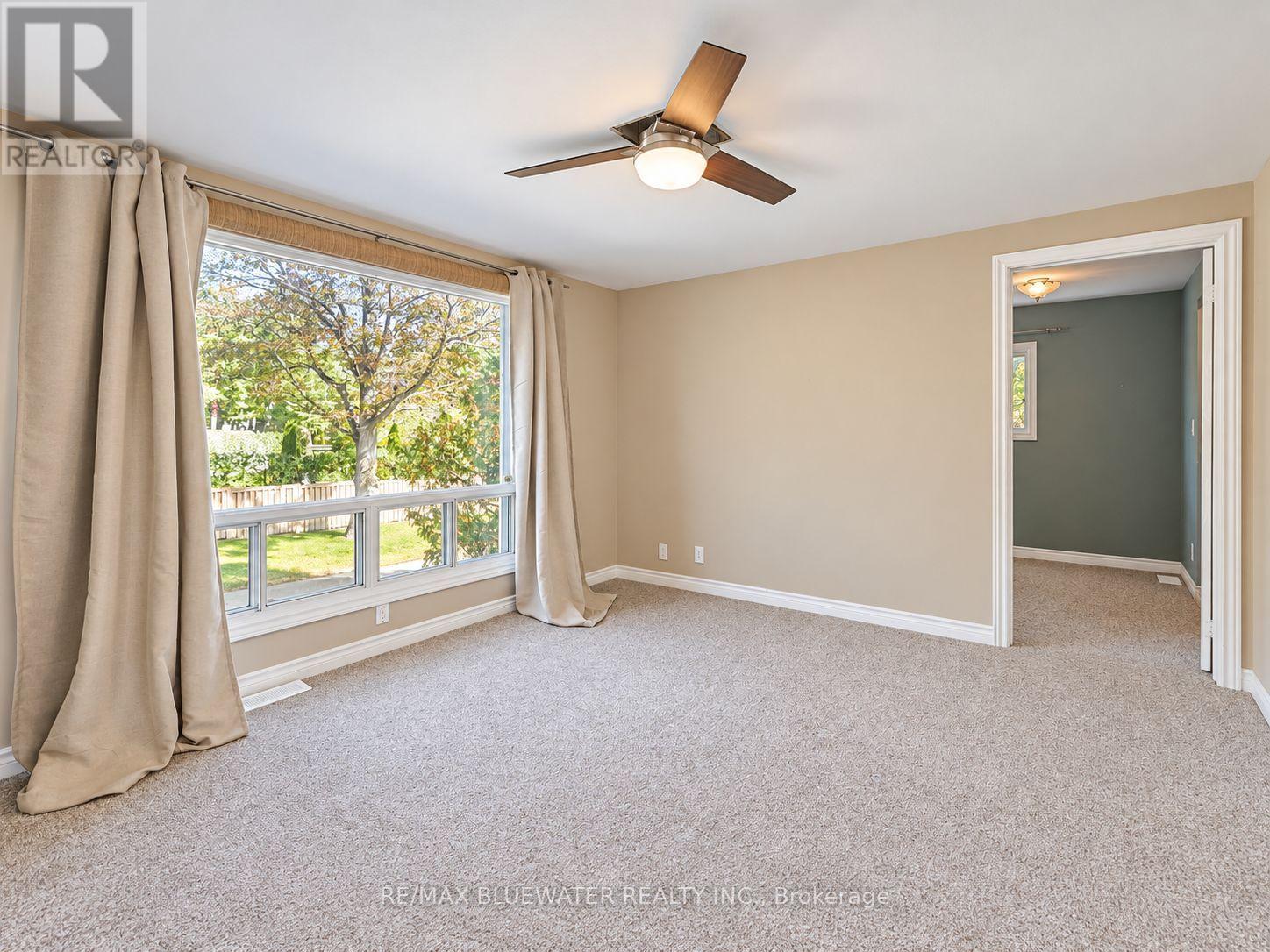 10138 Edmonds Boulevard, Lambton Shores, Ontario  N0M 1T0 - Photo 36 - X14108012