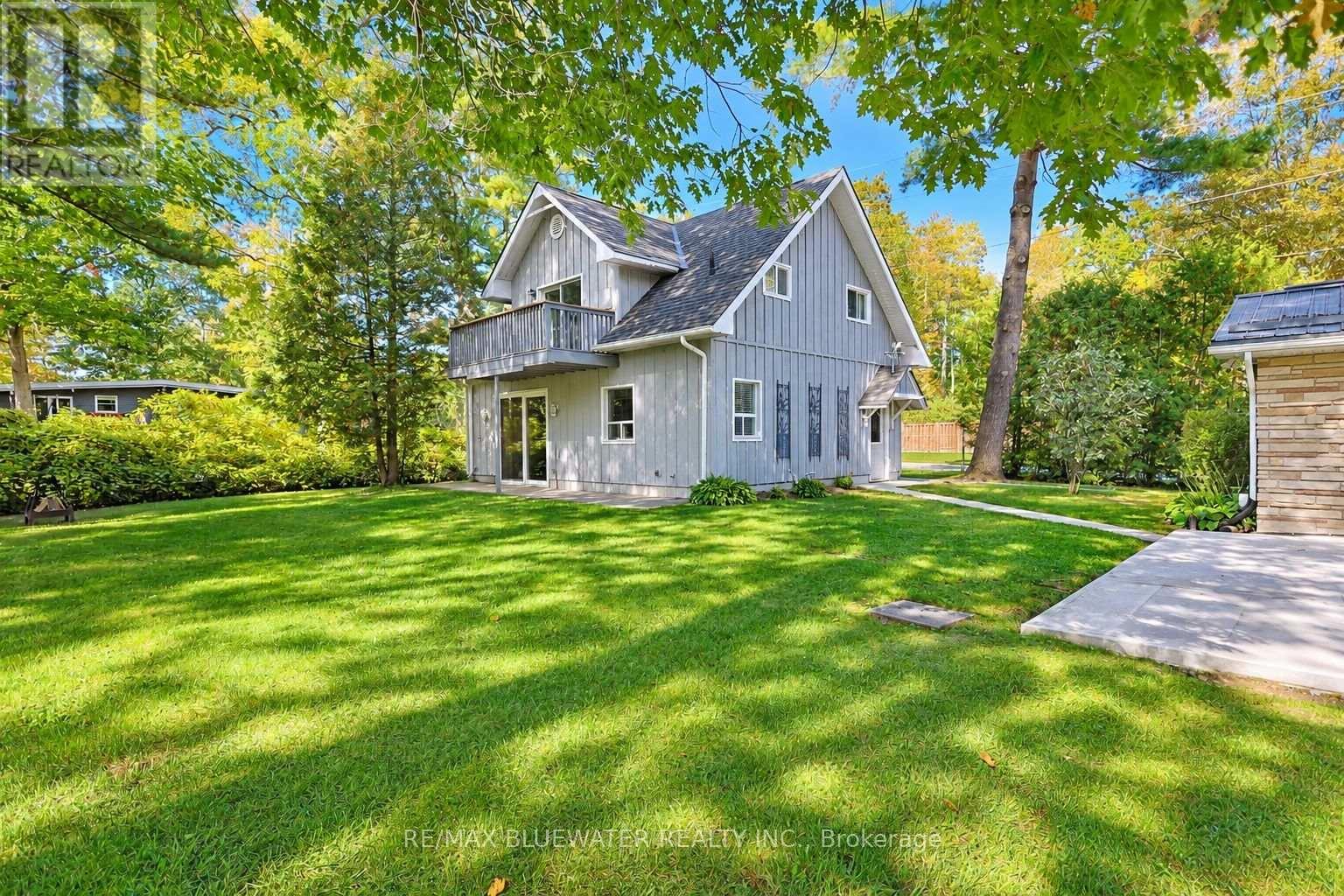 10138 Edmonds Boulevard, Lambton Shores, Ontario  N0M 1T0 - Photo 46 - X14108012