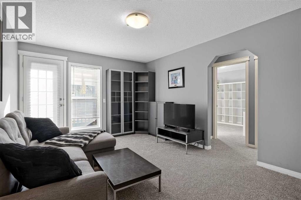 20 Chapman Court Se, Calgary, Alberta T2X 3S6 - Photo 11 - A2352750