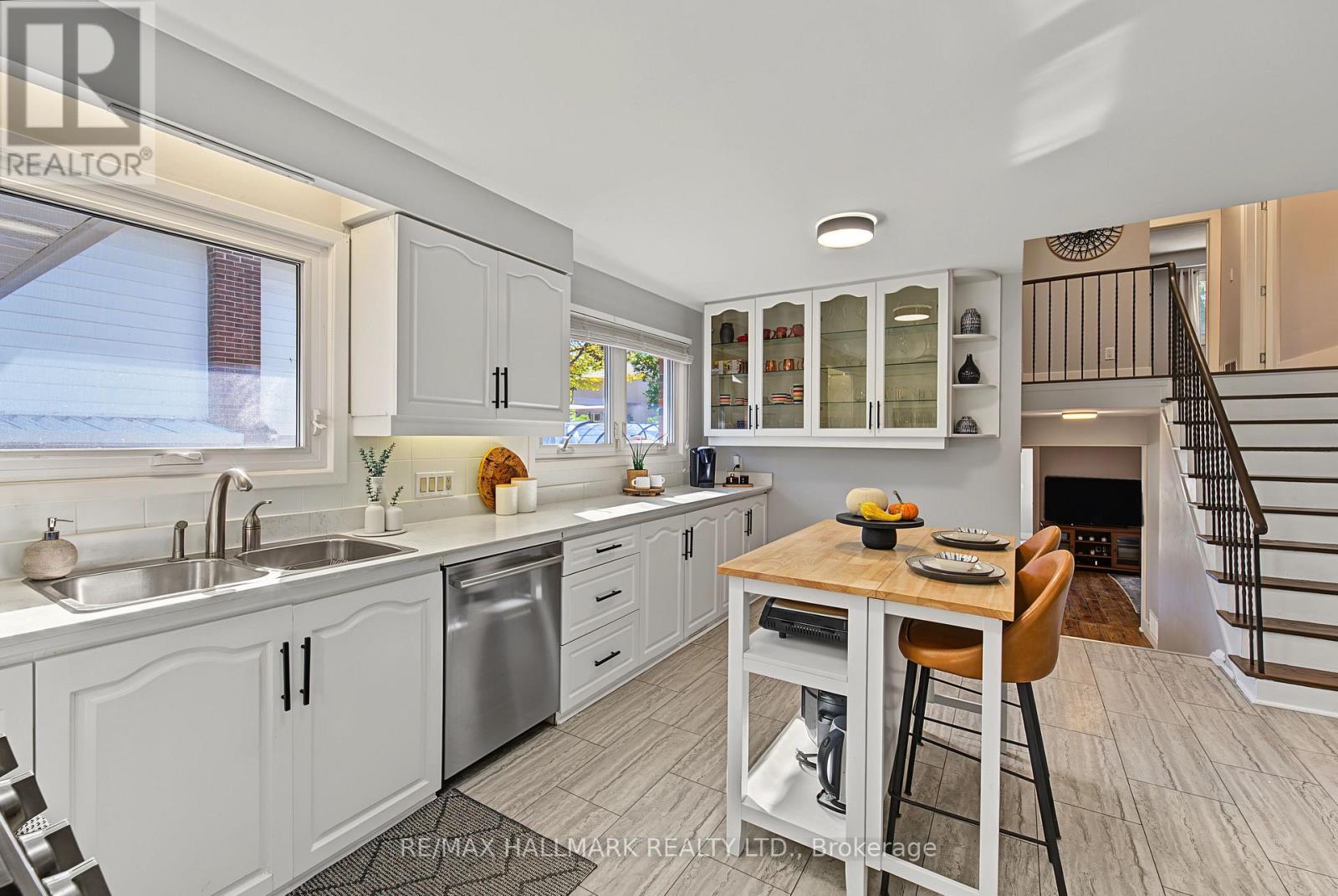 242 Beechgrove Drive, Toronto, Ontario  M1E 3Z8 - Photo 10 - E14107958